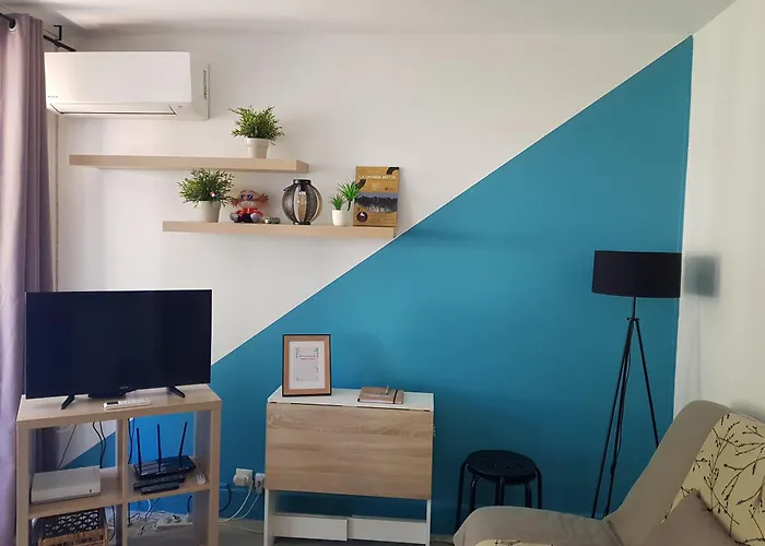 Appartement: Corail Studio - 2Min Plage Centre Ville - Clim - Wifi - Parking Prive - Ideal Famille - La Grande Motte