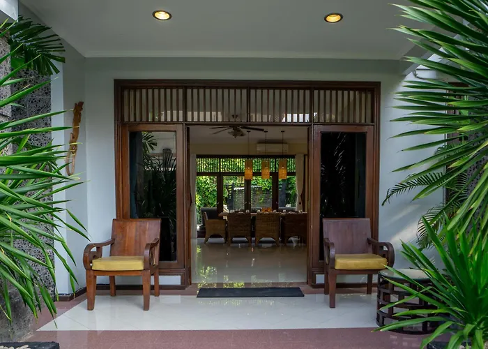 Atres Griya Villa 5 Private Bedroom Kuta