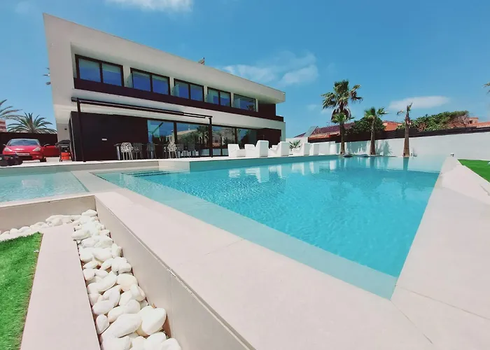 Inmovecos Villa De Lujo Con Piscina Privada Gawy