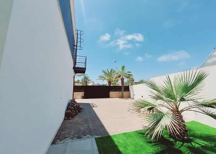 Inmovecos Villa De Lujo Con Piscina Privada Gawy