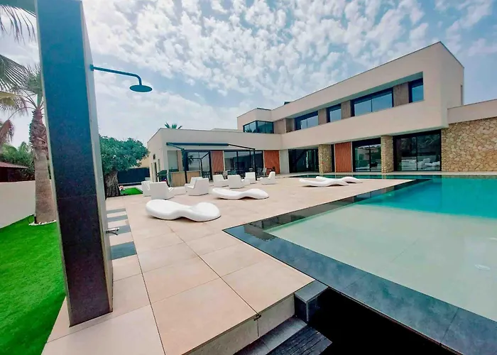 Inmovecos Villa Gawy 2 De Lujo Con Piscina Privada