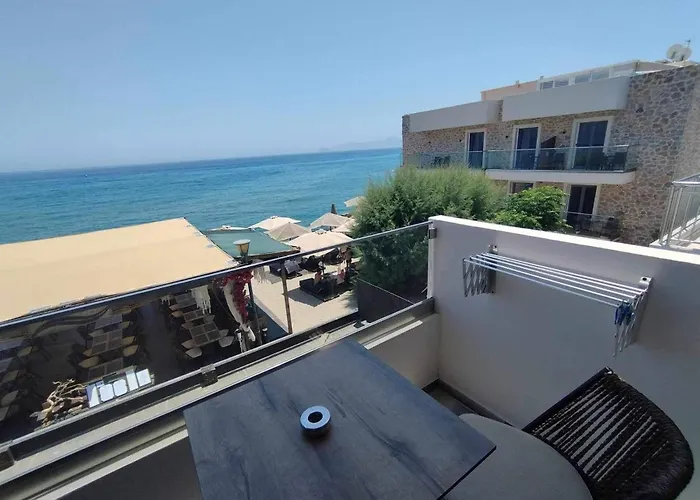 Kyma Rooms & Suites