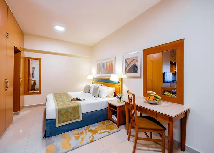 Condo: Golden Sands Hotel Apartments