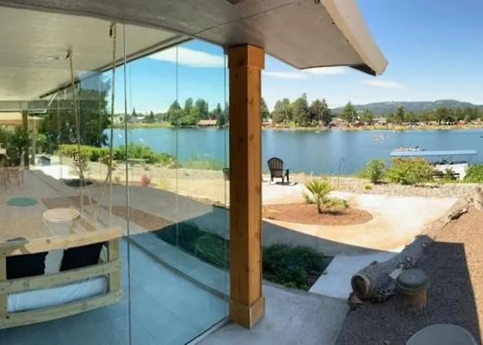Lakefront House 4300Sqft With Private Dock