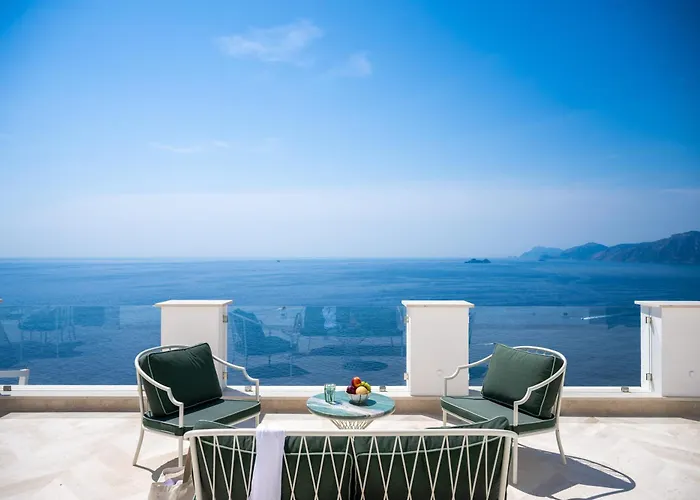 Maison Lilly - Luxury Accommodation
