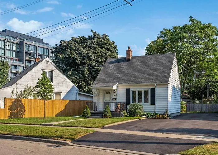 Heritage 3Br Etobicoke Gem, Sherway Gardens, Bbq