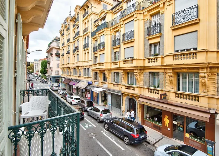  9 Alberti Nice Centre