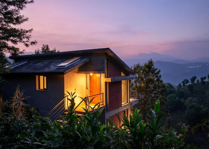Lohonostays Villa Amani 8A