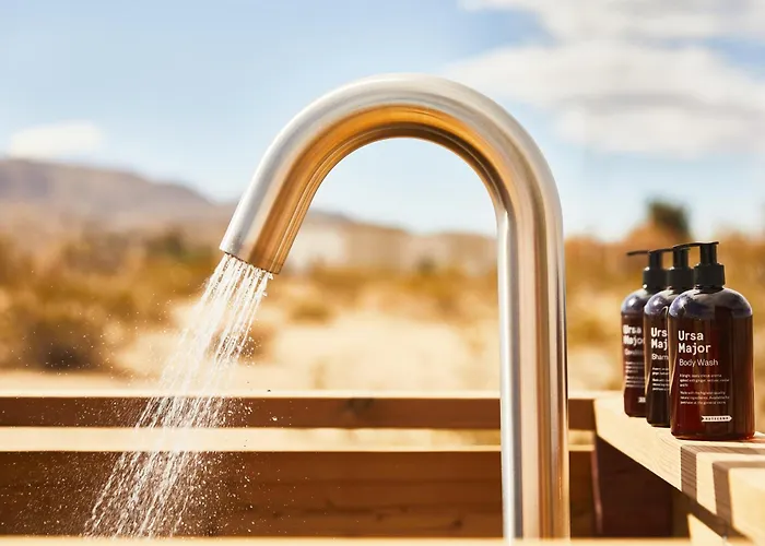 3 star hotel: Autocamp Joshua Tree