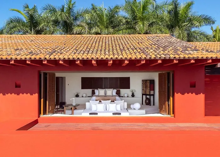 Stunning 5Bd Beachfront Villa Fully Staffed W Golf, Spa, Beach Clubs & More