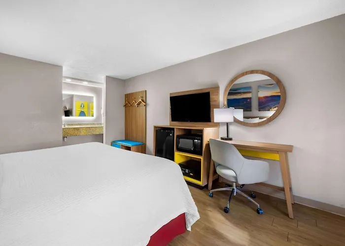Days Inn By Wyndham Raleigh Midtown