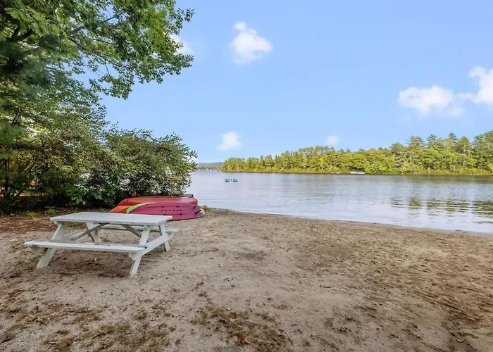 Lake Home With Private Beach And Hot Tub