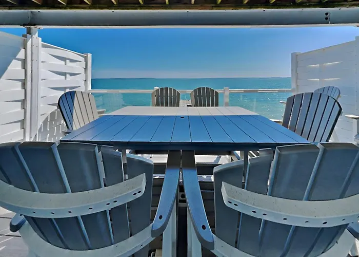Put-In-Bay Waterfront Condo #205