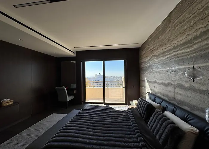 Dabouq Luxurious Penthouse