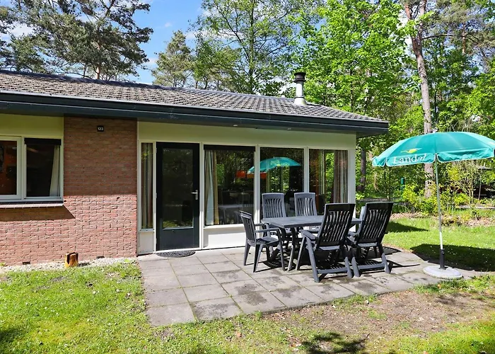 Comfort 6-Person Dog Bungalow In The Holiday Park Landal Heideheuvel
