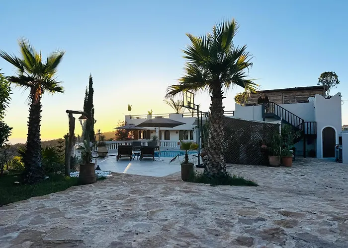 Kiola Villa