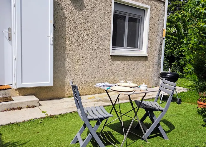 Studio Occitanie 20 m2 tout équipé avec jardin
