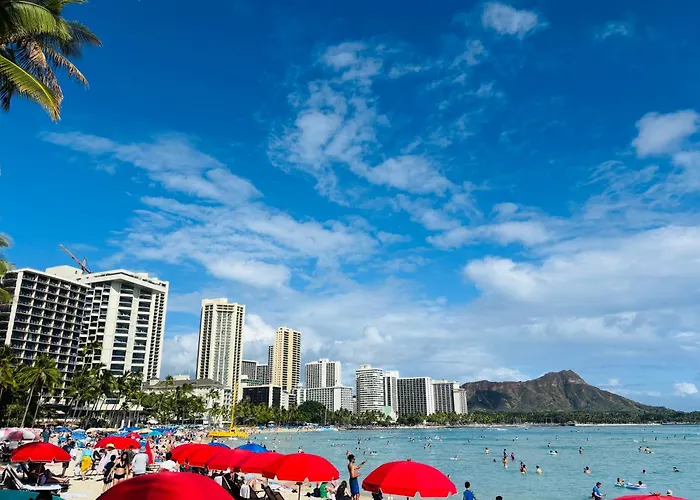 Royal Kuhio 2302 - Spacious Studio With Stunning Mountain Views In The Heart Of Waikiki!