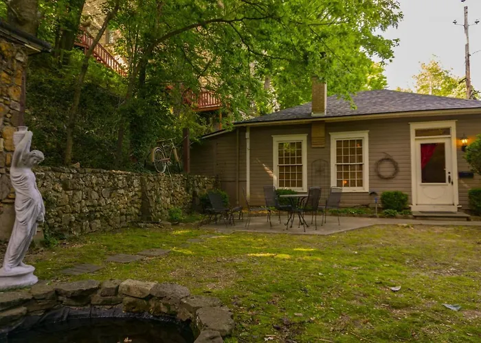 66 Center - Carriage House
