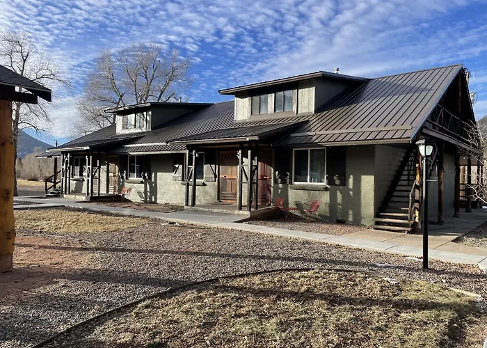 The Spruce Lodge