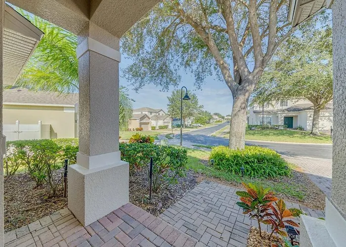 521 Lovely 4 Bedroom Villa With South Facing Pool And Spa