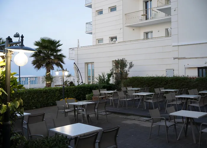 Hotel: Hotel Mondial