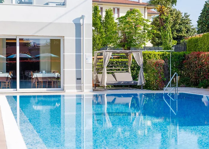 3-Sterne-Hotel: Hotel Paradiso