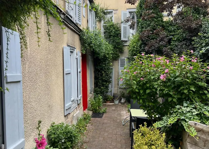Duplex La Maisonnette 2 Chambres - Parking Gratuit