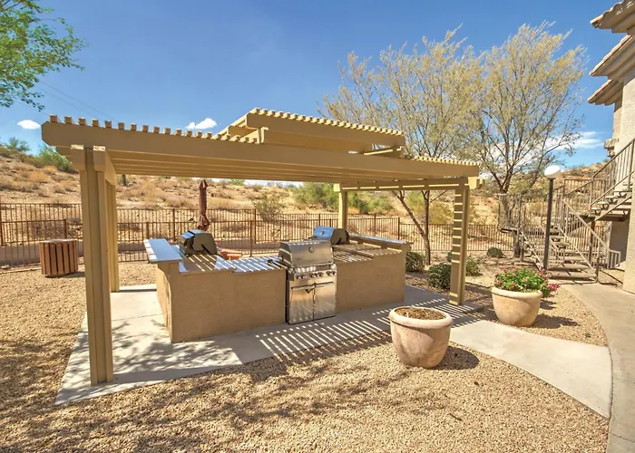 Hotel: Raintree At Phoenix South Mountain Preserve