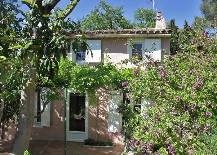 Holiday Home In Six-Fours Near Beach