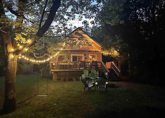 Rustic Cabin W Games Near Lake And National Park