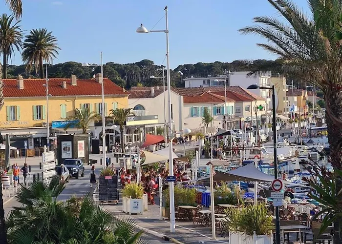 Holiday Home In Six-Fours Near Beach