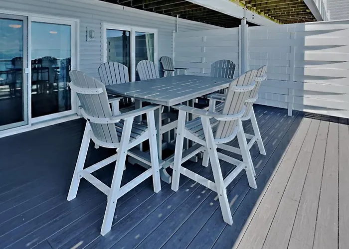 Put-In-Bay Waterfront Condo #104