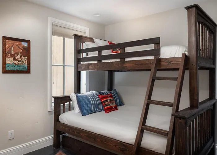 South Oak Retreat - Convenient Luxury By Gondola!