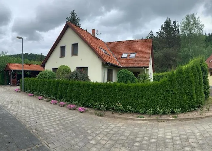 Garden Home With Pool Access