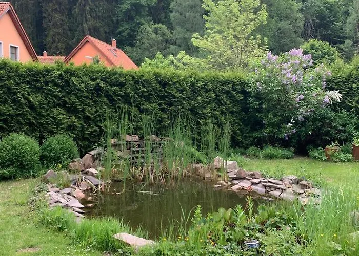 Garden Home With Pool Access