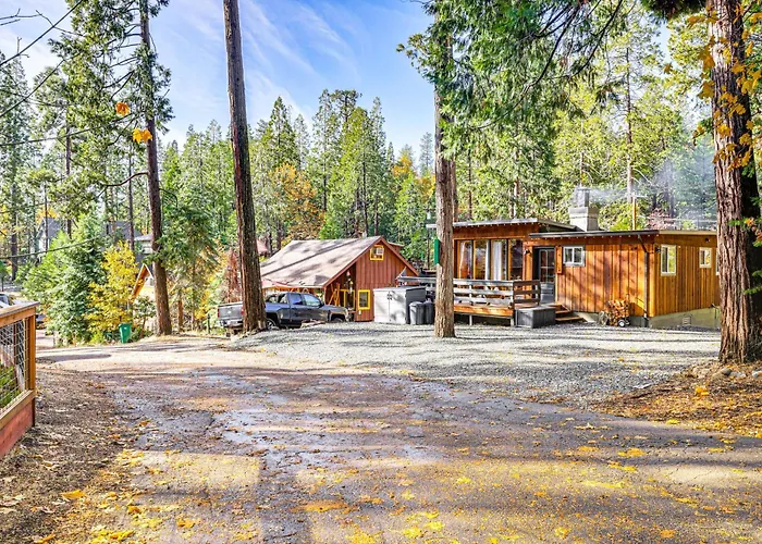 Walk To Golf, Lake: Twain Harte Cabin W/ Fireplace