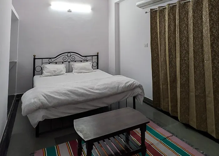Nandini Paying Guest House