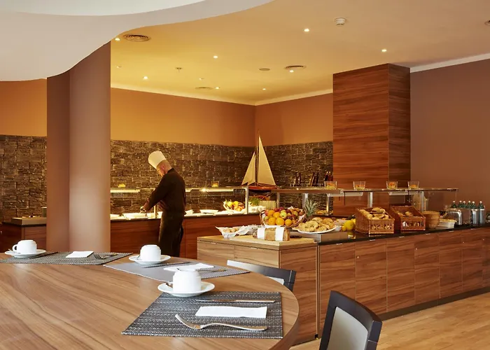 Familienhotels H4 Hamburg Bergedorf, Trademark Collection By Wyndham