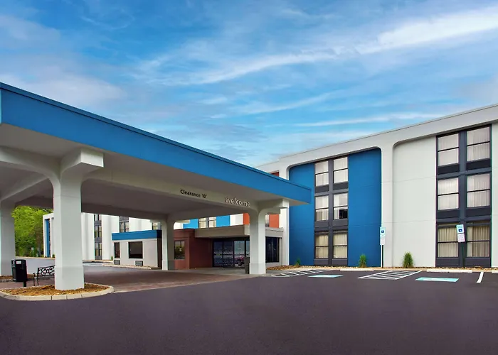 Hampton Inn State College