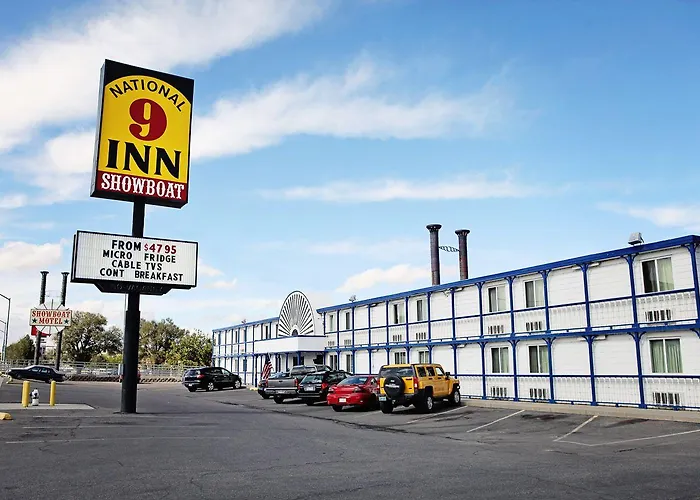 Motel: National 9 Inn Showboat