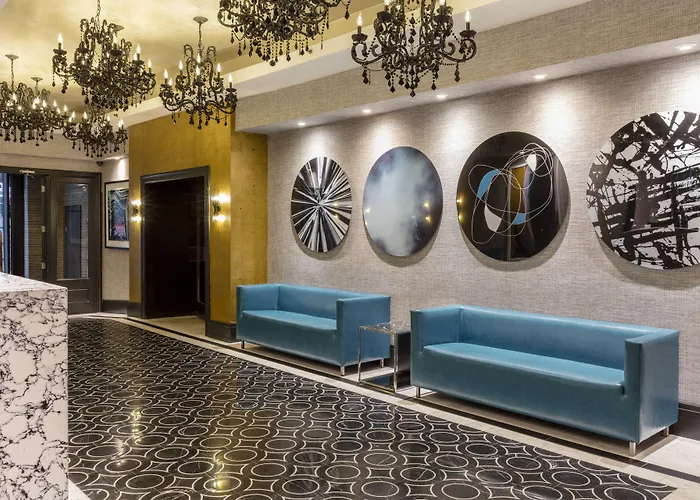 Square Hotel At Times Square