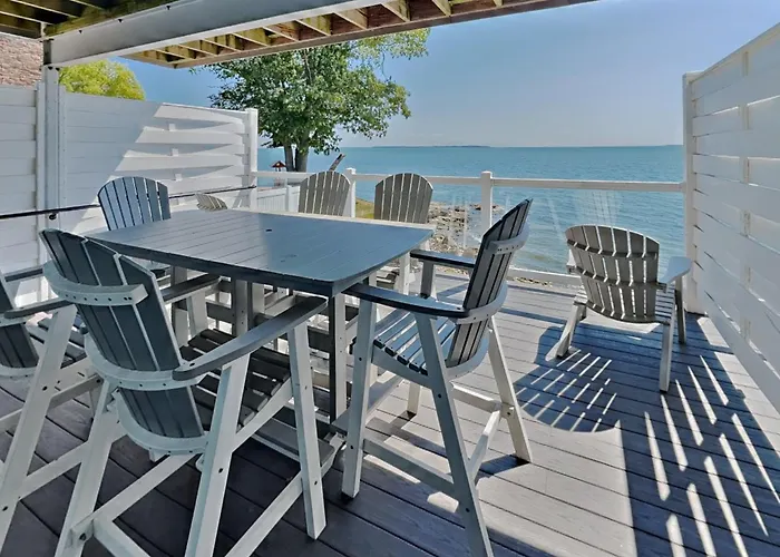 Put-In-Bay Waterfront Condo