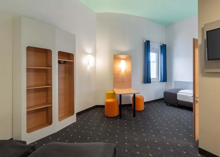 B&B HOTEL Wuppertal City-Süd