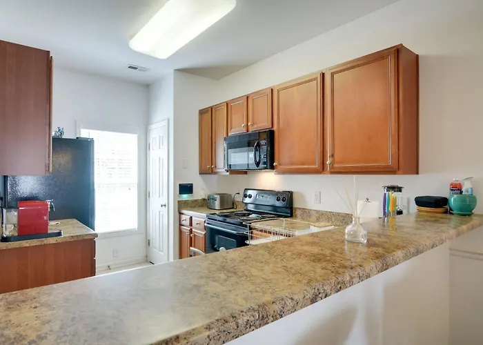 Inviting High Point Townhome With Patio + Privacy!
