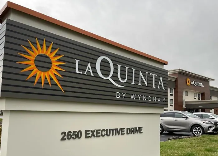 La Quinta Inn By Wyndham Indianapolis Airport Executive Dr