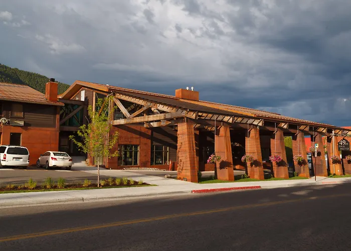 Cheap hotel: 49'Er Inn & Suites