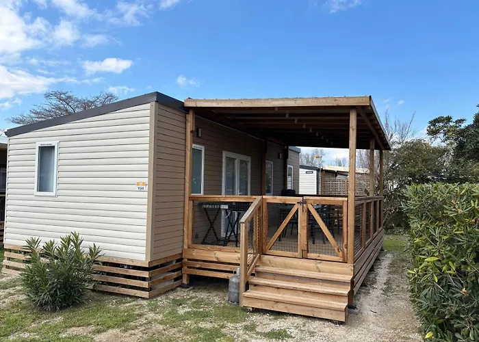 Mobil-home les pieds dans l'eau camping LES DUNES 5'