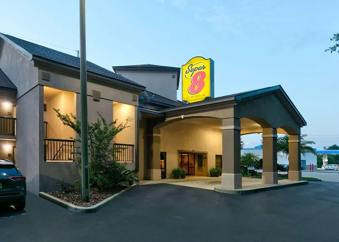 Super 8 By Wyndham Diberville Biloxi Area