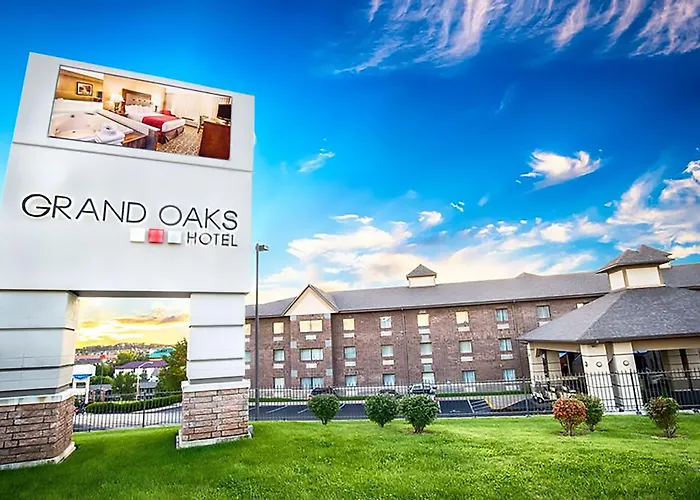 Cheap hotel: Grand Oaks Hotel